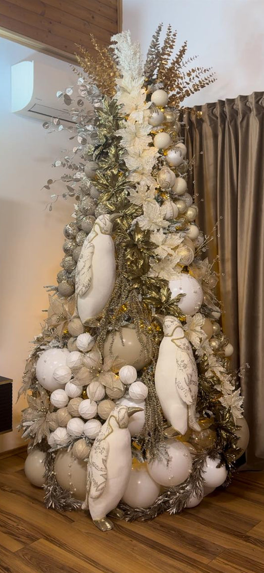 Brad 240cm Pinguini - VÂNZARE